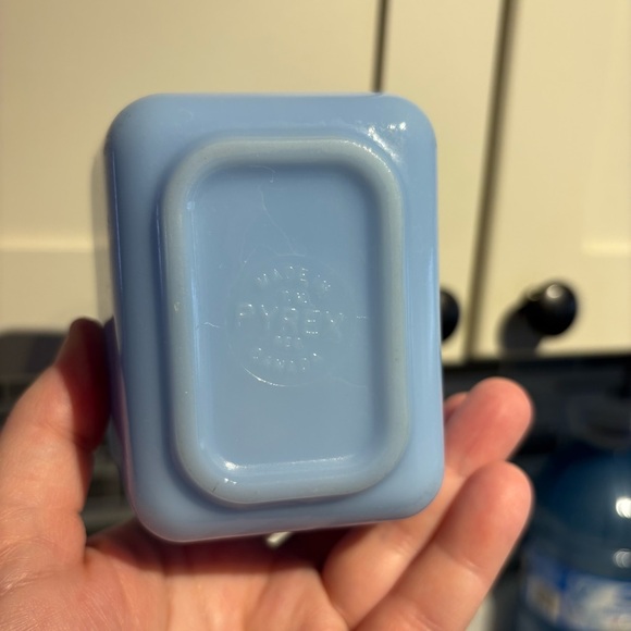 Vintage Pyrex Delphite Blue Fridge Primary Red Fridgie - Picture 6 of 16